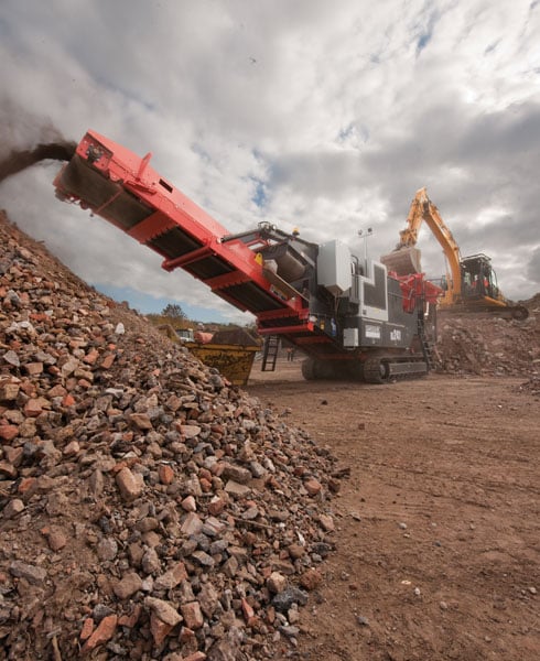 QJ241 mobile jaw crusher 