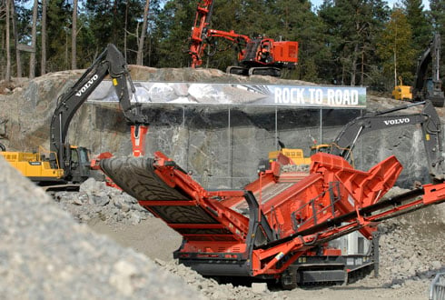 Sandvik and Volvo equipments working together