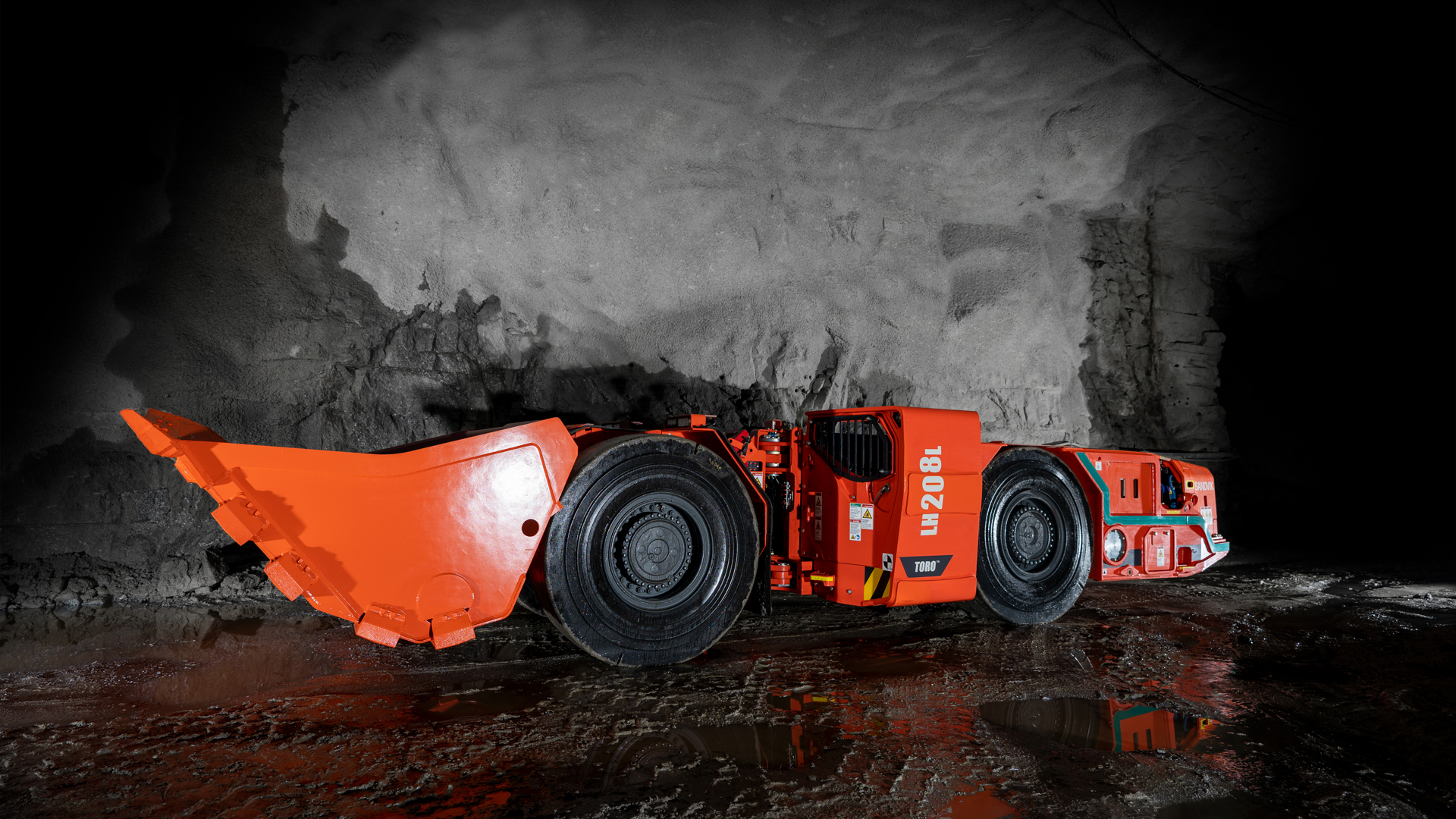 Sandvik LH209L For Underground Loading And Hauling Operations
