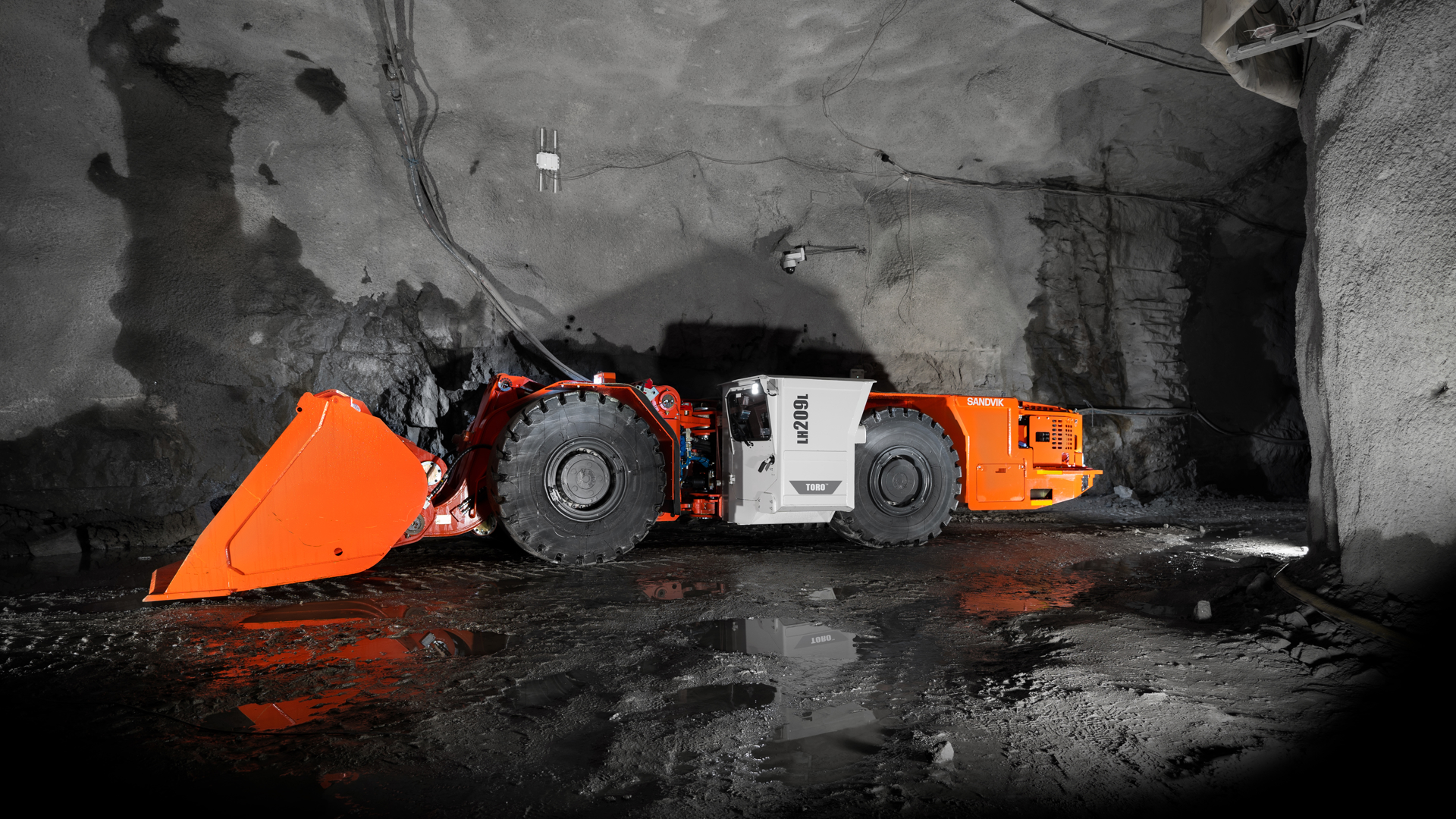 Sandvik LH209L For Underground Loading And Hauling Operations